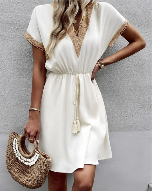 Josephine - Vestido bohemio chic con escote en V y cinturón favorecedor en la cintura
