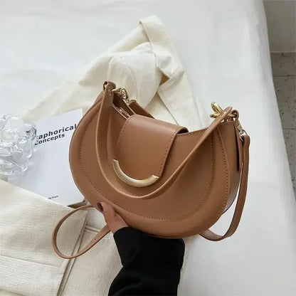 Bolsos de cuero cruzados a la moda