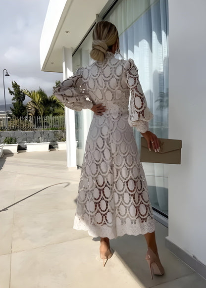Lennon - Vestido Largo para Mujer con Cuello Alto y Diseño Calado