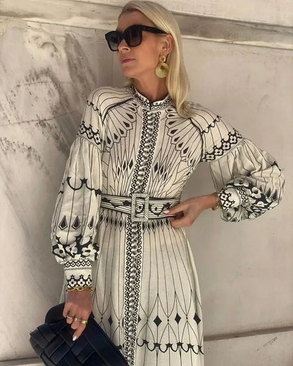 Mirabel - Vestido línea A con estampado retro elegante