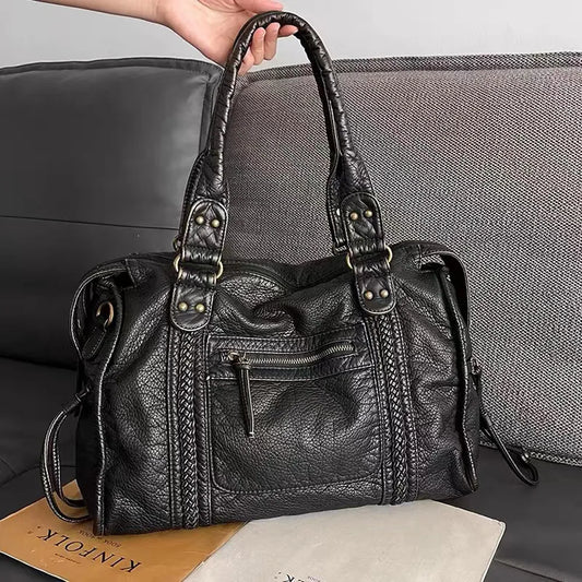 Black Handbag for Class – Rachel