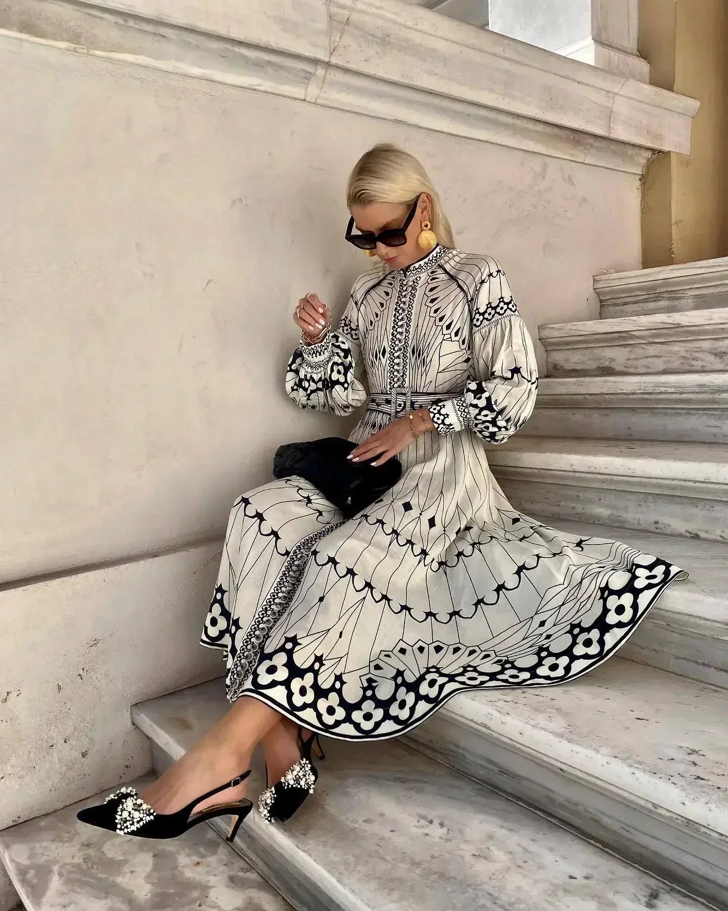 Mirabel - Vestido línea A con estampado retro elegante