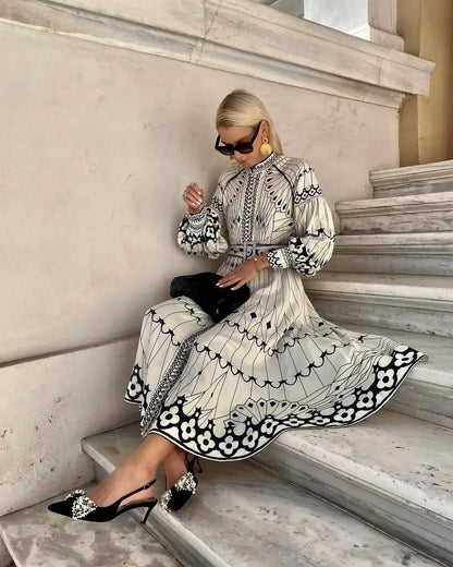 Mirabel - Vestido línea A con estampado retro elegante