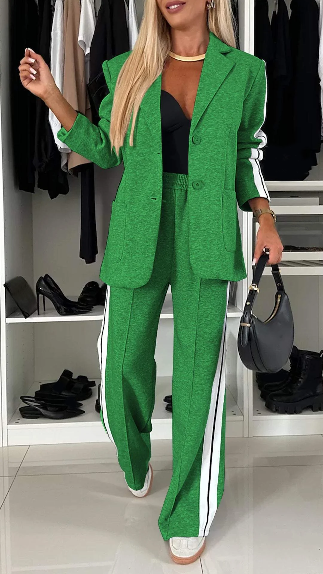 Básicos | Un traje casual de oficina con un toque moderno