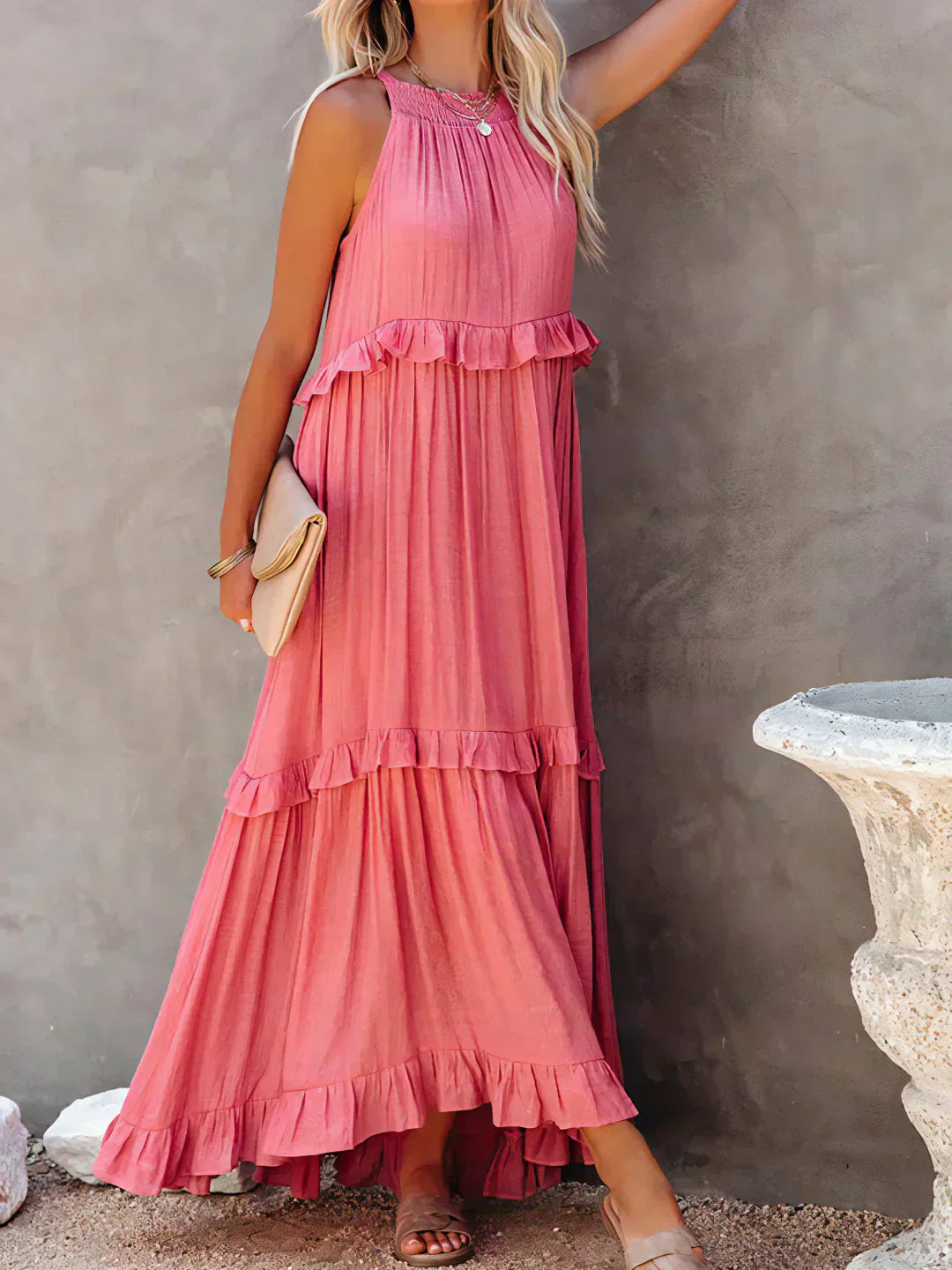 Delilah - Vestido elegante con cuello halter y ribete de volantes