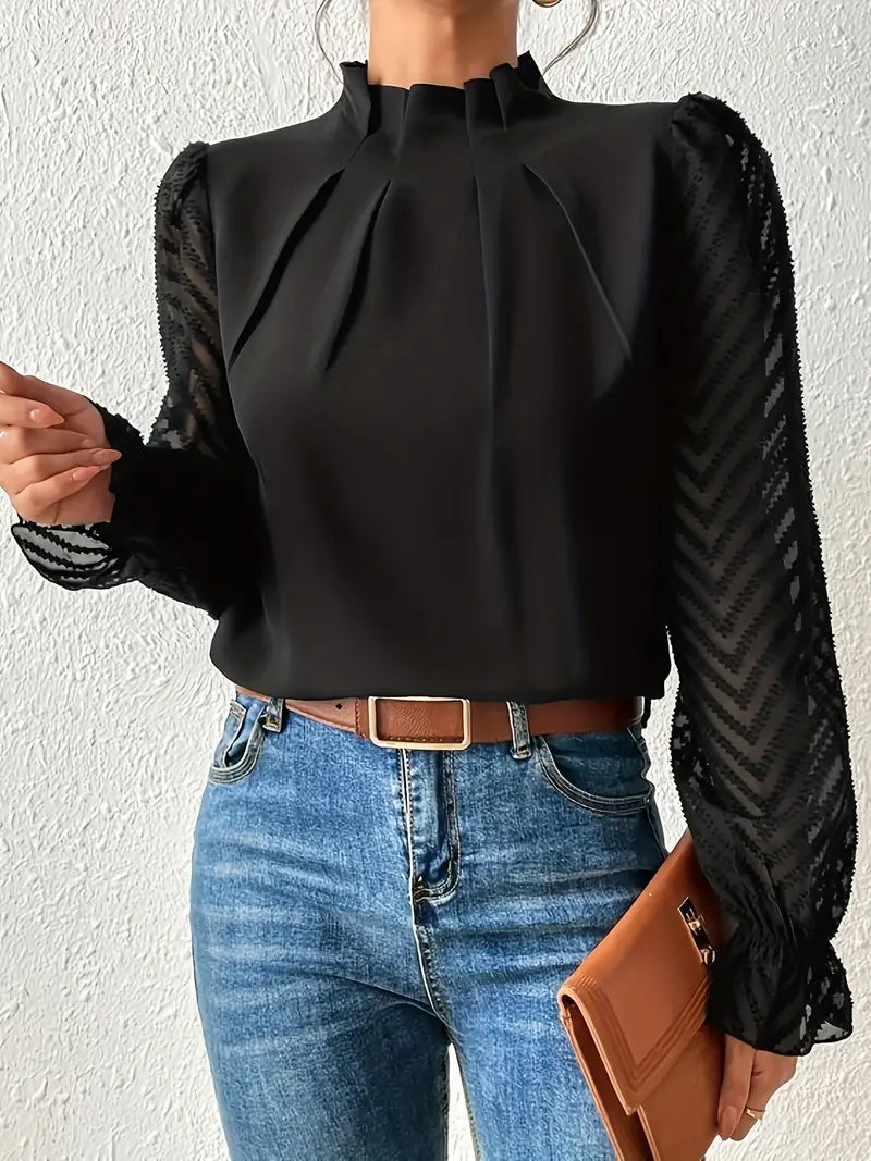 Kolbrun | Blusa plisada elegante con mangas de malla para mujeres