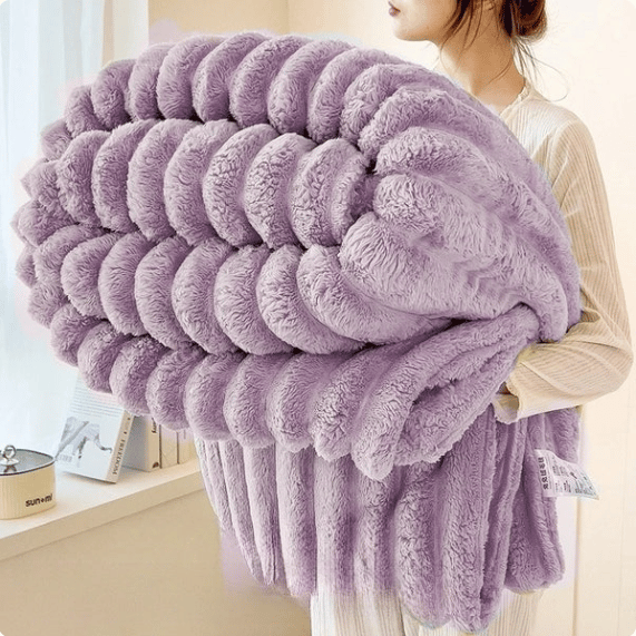 Ultra-Soft Fluffy Blanket – Cozy Thick Plush Comforter for All-Season Warmth