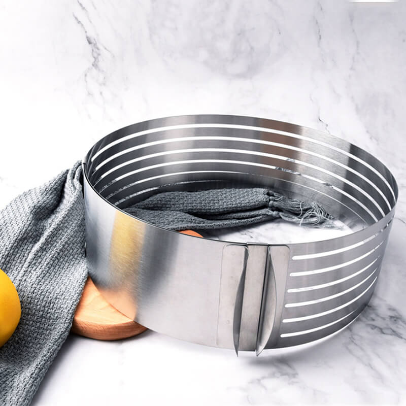 EvenLayer – Adjustable Stainless Steel Cake Slicer