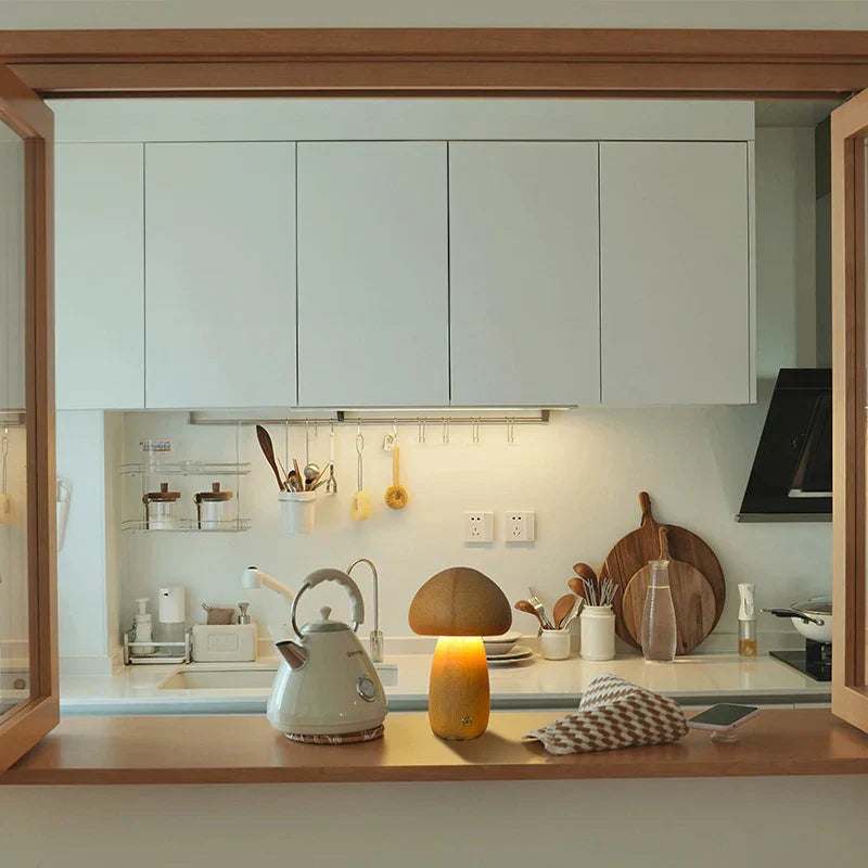 Lámpara de mesa con diseño de hongo de madera