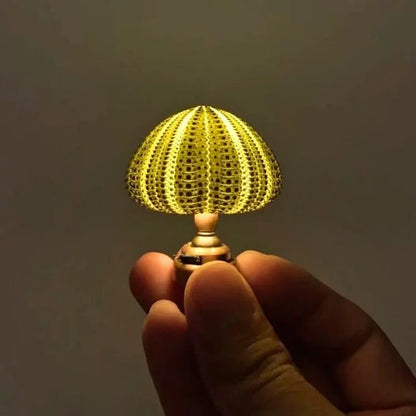 Lámpara de mesa con diseño de cúpula de vidrio vintage