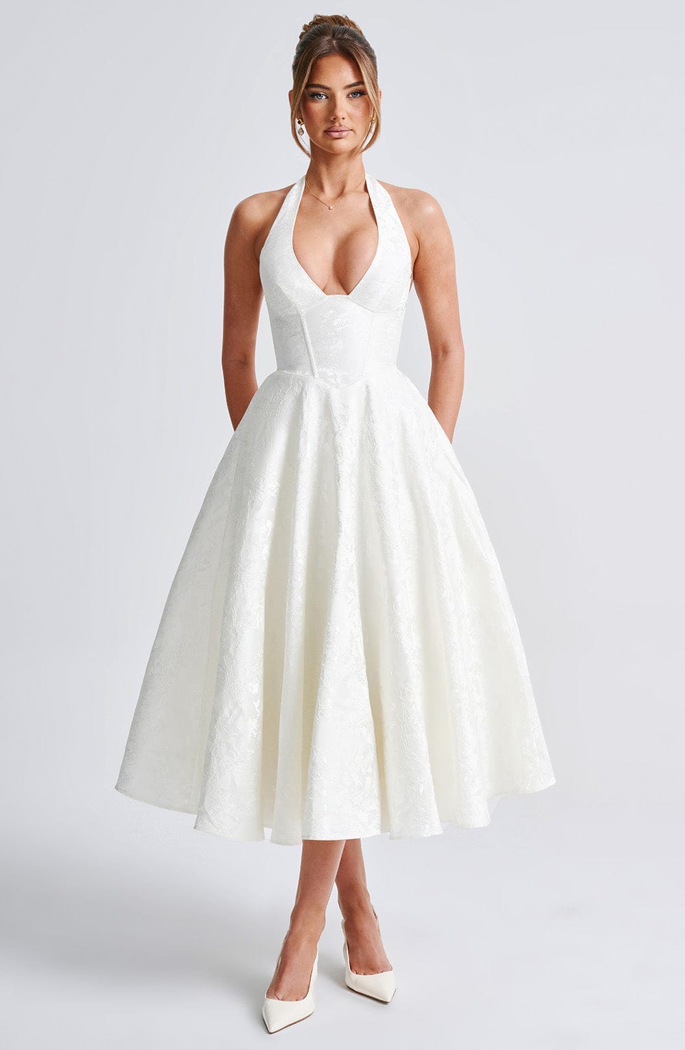 Renata - Maxi con cintura ajustable de encaje jacquard