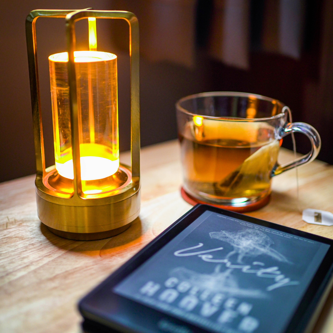 Lámpara de mesa de cristal con efecto vela LED