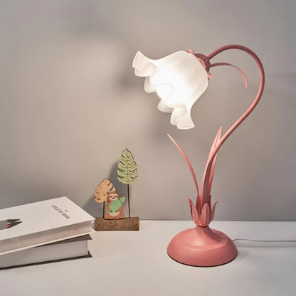 Table Lamp with Vintage Flower Design Base