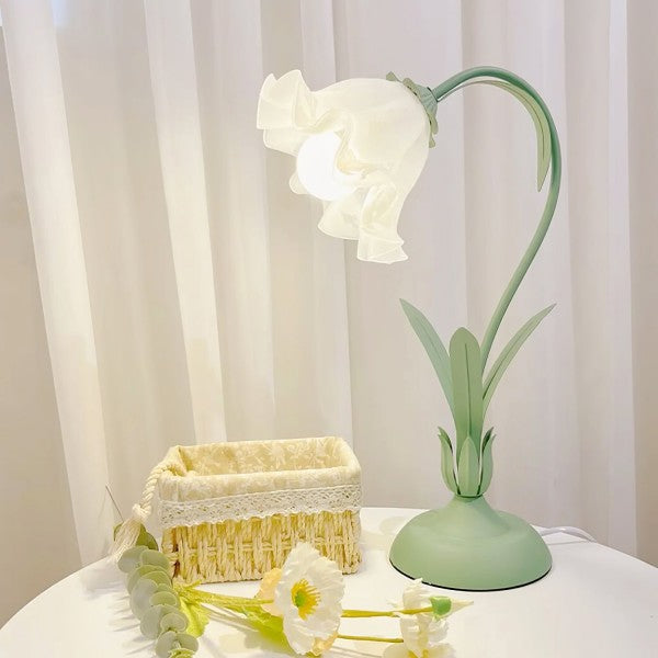 Table Lamp with Vintage Flower Design Base