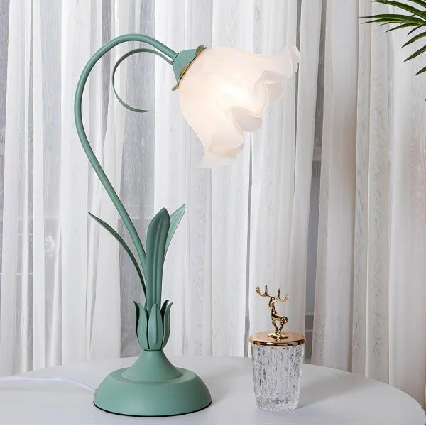 Table Lamp with Vintage Flower Design Base