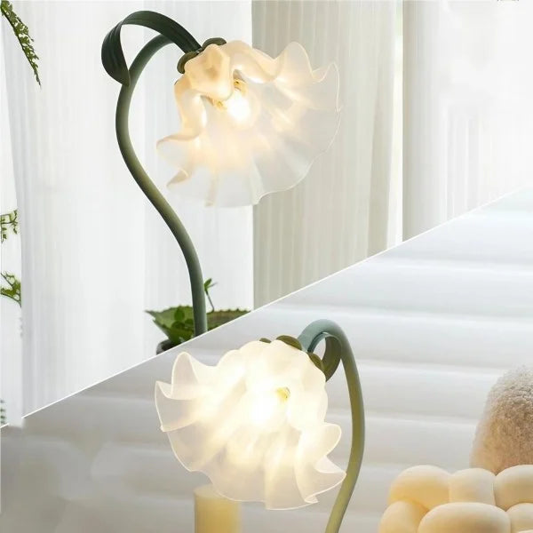Table Lamp with Vintage Flower Design Base