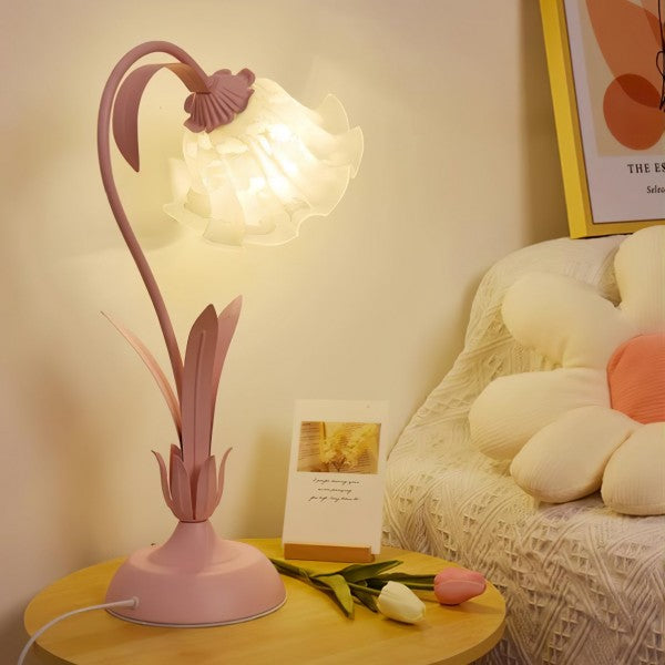 Table Lamp with Vintage Flower Design Base