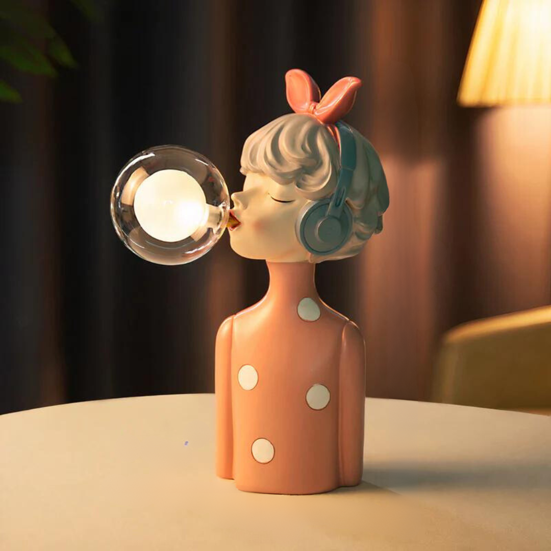 Lámpara de mesa moderna con diseño de niña en resina