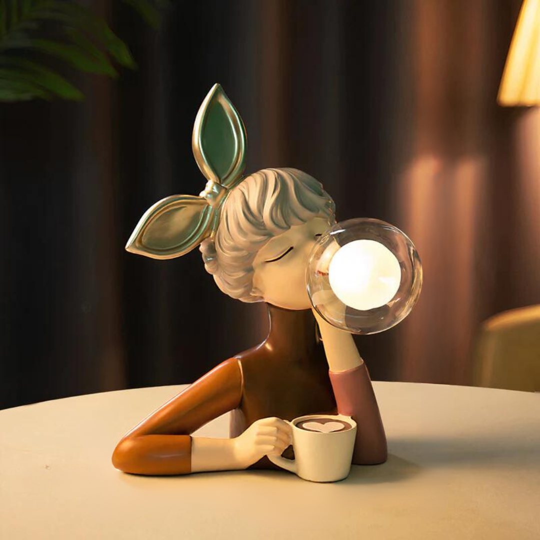 Lámpara de mesa moderna con diseño de niña en resina