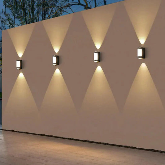 Lámpara de pared exterior impermeable de metal con LED