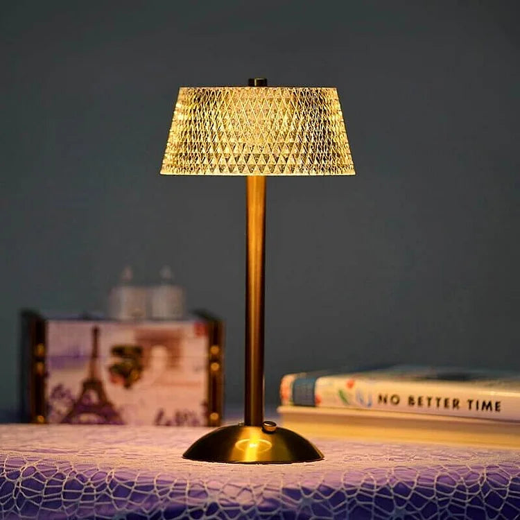 Lámpara de mesa con pantalla de cristal y carga USB