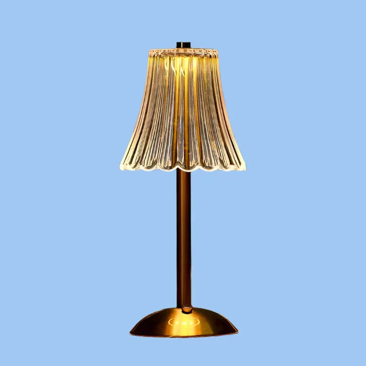 Lámpara de mesa con pantalla de cristal y carga USB