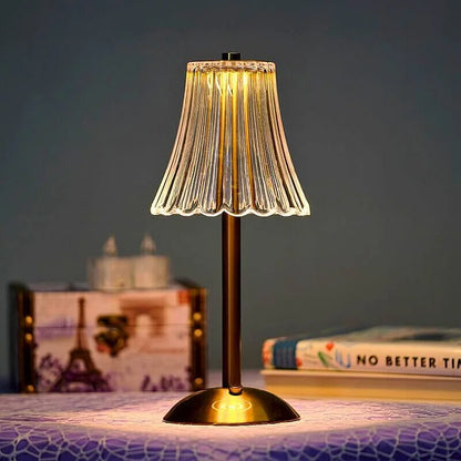 Lámpara de mesa con pantalla de cristal y carga USB