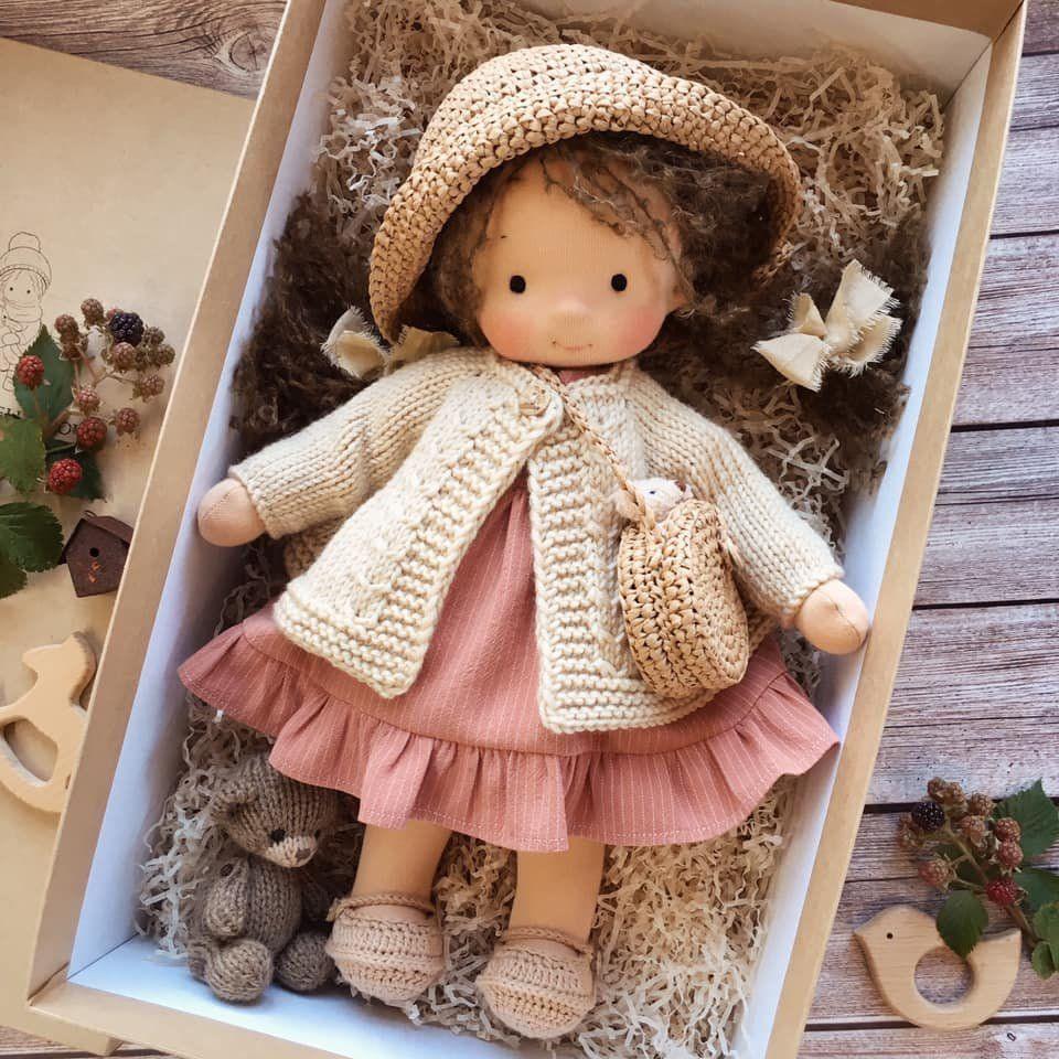 Muñeca de peluche suave hecha a mano estilo Waldorf
