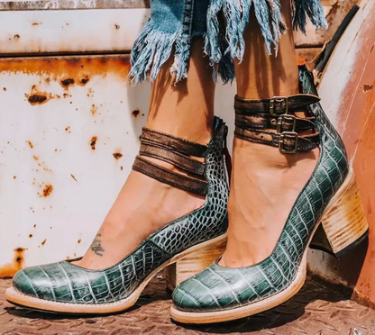 Natalia | Sandalias de cuña con tiras elegantes