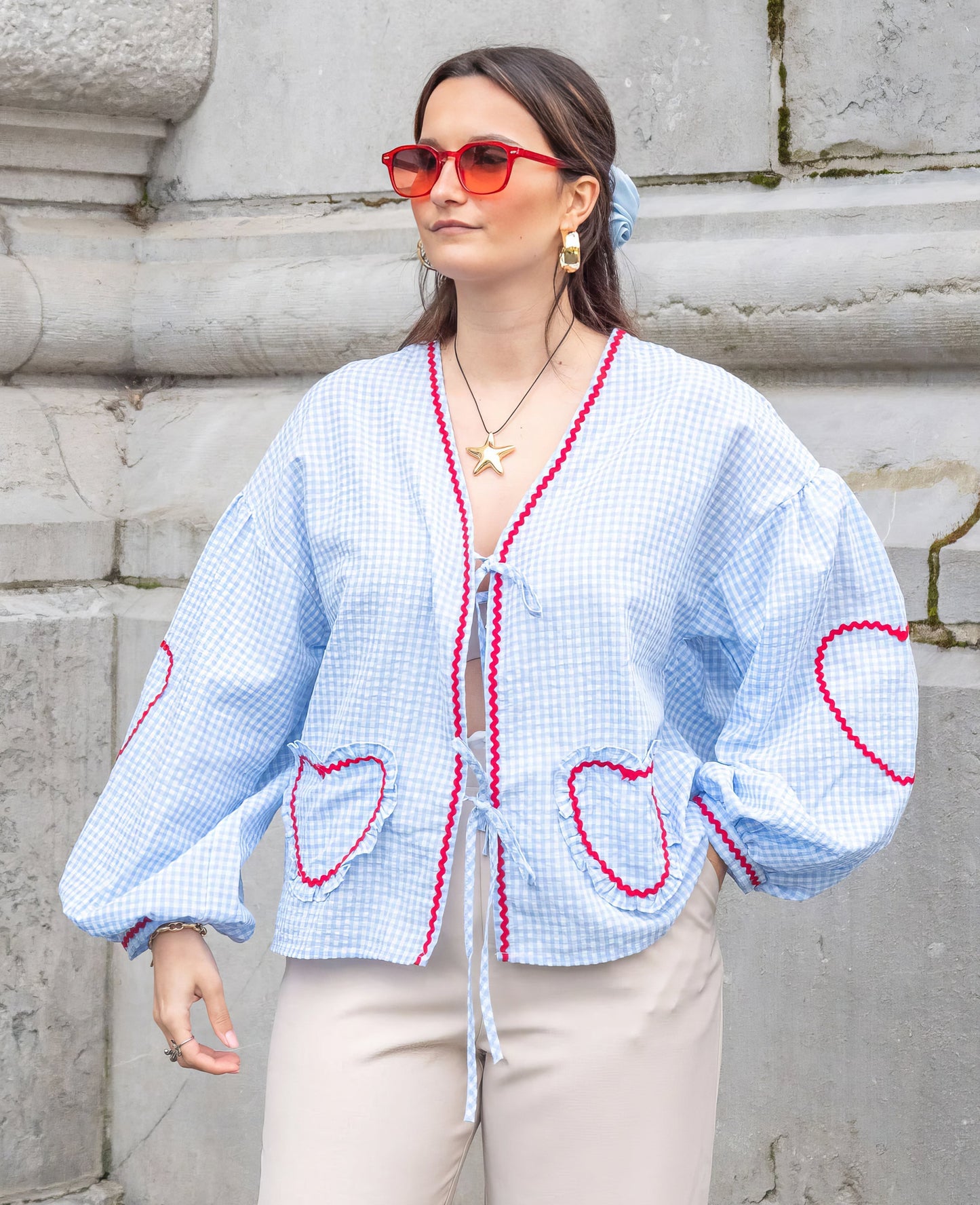 Vern - Camisa de encaje con corazón a cuadros y cordones