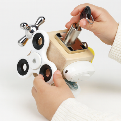 Giocattolo cubo di attività Montessori in legno