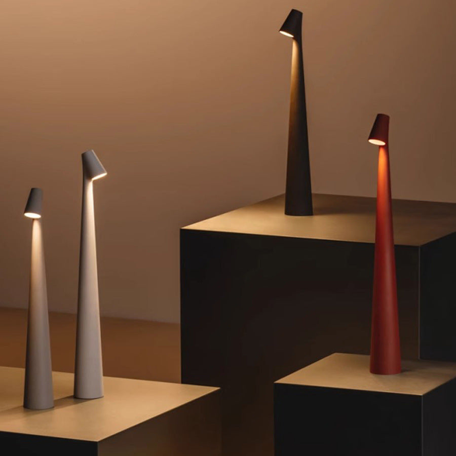 Lámpara de mesa moderna LED inalámbrica con control táctil