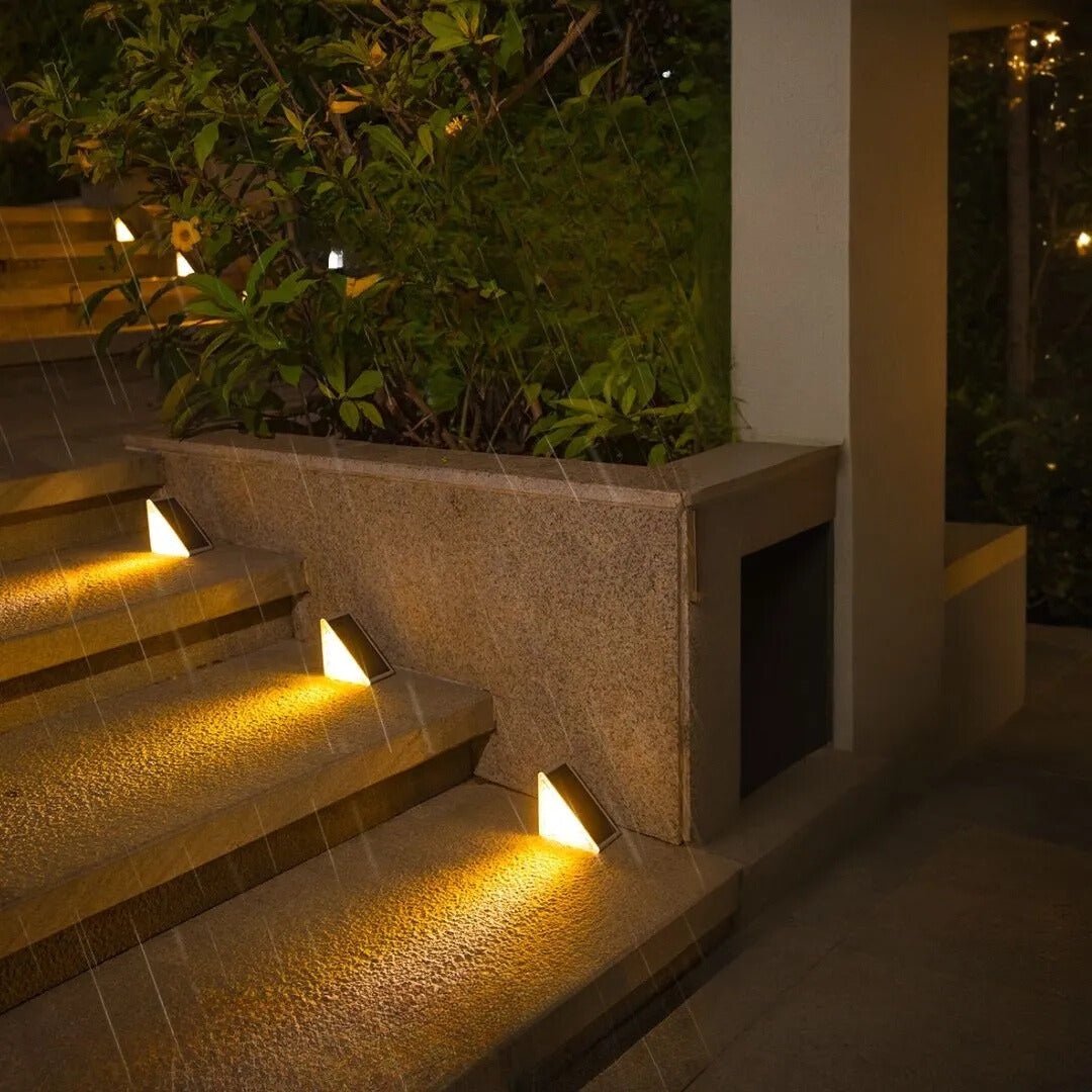 Luces solares para escalones exteriores con brillo LED cálido
