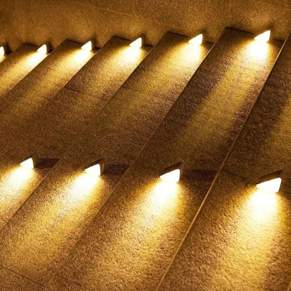 Luces solares para escalones exteriores con brillo LED cálido