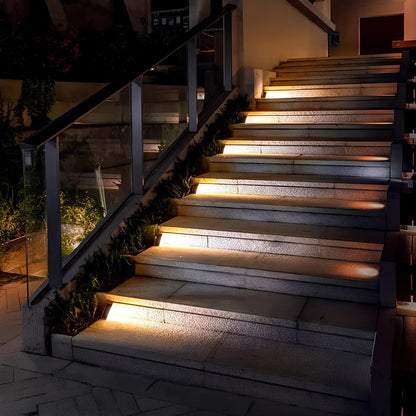 Luces solares para escalones exteriores con brillo LED cálido
