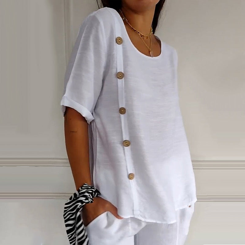 Jellian | Blusa con Botón Lateral