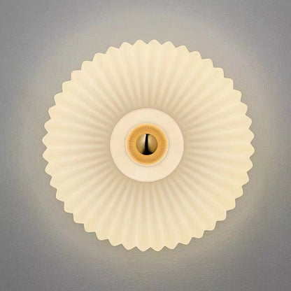 Aplique de pared vintage con cúpula de vidrio