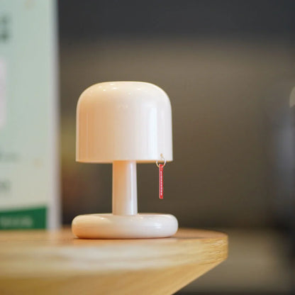 Lámpara de mesa con luz suave de resplandor al atardecer