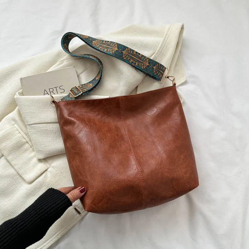 Vintage Leather Shoulder Bag for Women - Kelsey