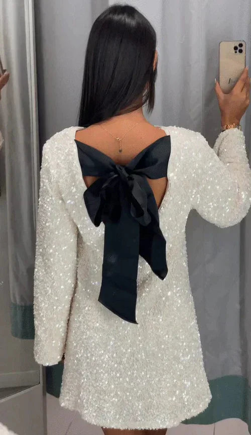 Scarlett | Vestido Glamuroso con Lazo de Lentejuelas
