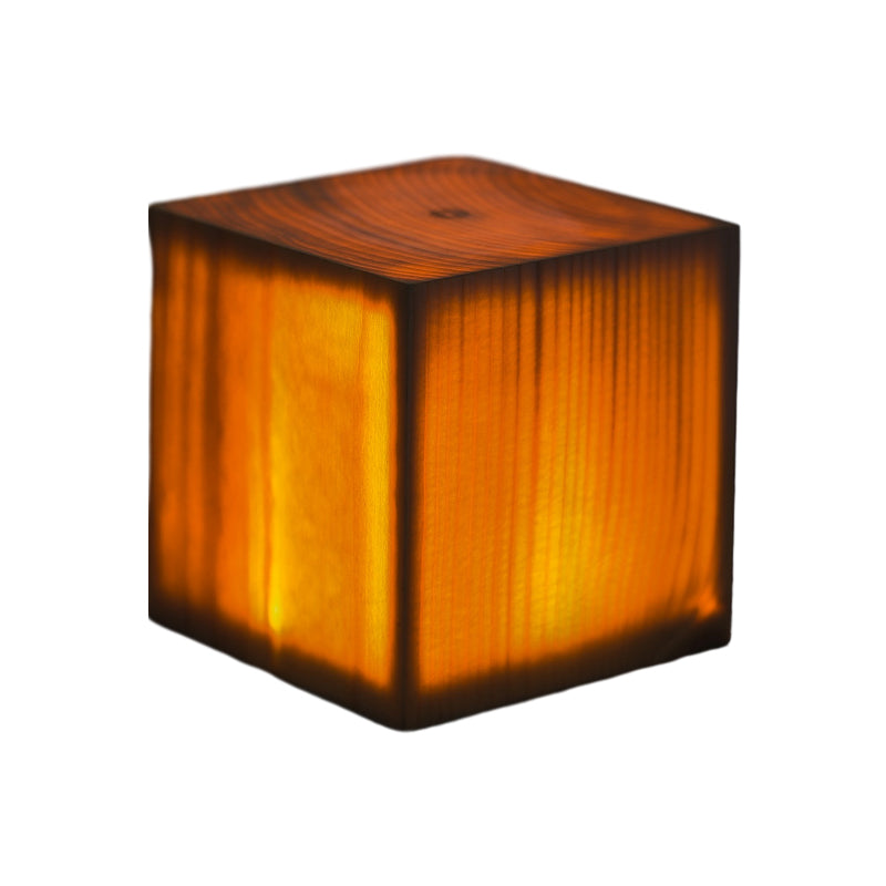 Lámpara de mesa con control táctil acabado en madera
