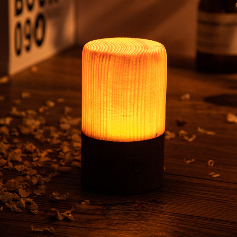 Lámpara de mesa con control táctil acabado en madera